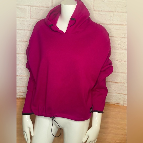 Pink victoria’s Secret woman sweater size L - Picture 4 of 7